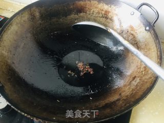 酸菜炒粉条的做法步骤：2