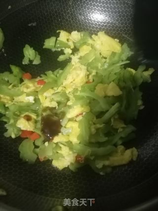 苦瓜炒鸡蛋的做法步骤：6