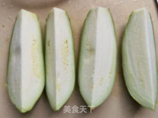 青红椒拌茄子的做法步骤：2