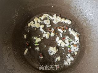 青红椒拌茄子的做法步骤：5