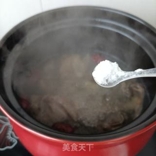 西洋参鸽子汤的做法步骤：10