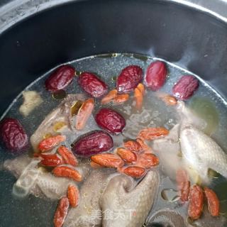 西洋参鸽子汤的做法步骤：13