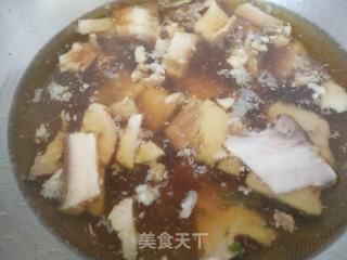 一锅出焖花卷的做法步骤：7