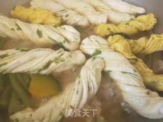 一锅出焖花卷的做法步骤：17