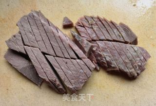 洋葱荷兰黄瓜拌驴肉的做法步骤：3