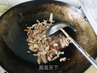 青椒肉丝的做法步骤：4