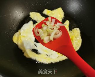 番茄鸡蛋炒黄瓜的做法步骤：5