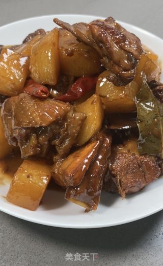 土豆烧鸡的做法