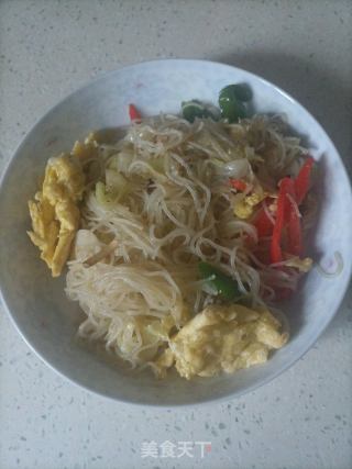 包菜炒米粉的做法步骤：16