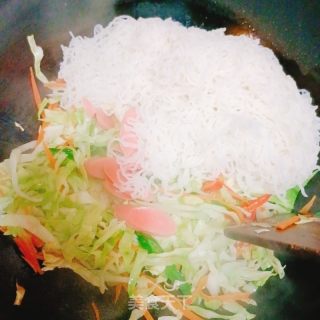 鸡蛋炒湖南米粉的做法步骤：6