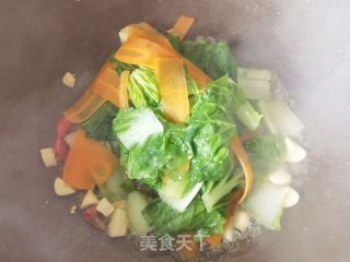 胡萝卜炒小白菜的做法步骤：5