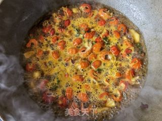 藤椒啤酒龙虾尾的做法步骤：10