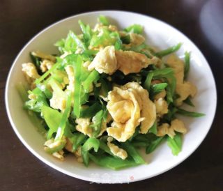 椒丝炒蛋的做法步骤：7