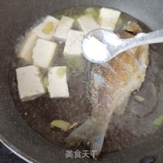 豆腐鲫鱼汤的做法步骤：9