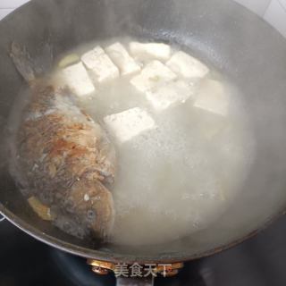 豆腐鲫鱼汤的做法步骤：10