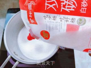 蜂窝糖怎么做，蜂窝糖做法和功效的做法步骤：1