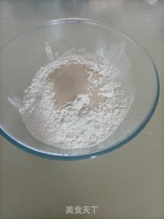 呛面馒头的做法步骤：2