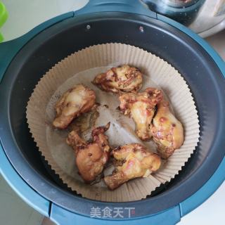 蒜香鸡翅根的做法步骤：7