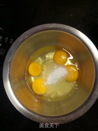 老式无水蛋糕的做法步骤：1