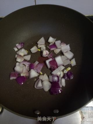 洋葱青椒炒鸡蛋的做法步骤：3