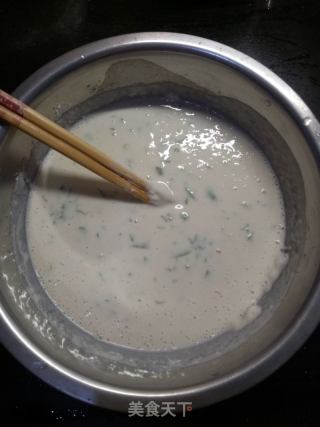 香葱鸡蛋饼的做法步骤：2