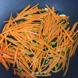 葱香胡萝卜土豆丝的做法步骤：6