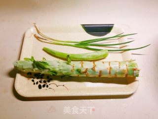 温拌莴笋丝的做法步骤：1