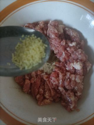 蒜苔鲜肉蒸饺的做法步骤：8
