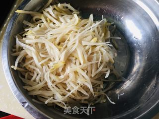 红油芥菜丝的做法步骤：1