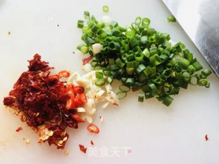 红油芥菜丝的做法步骤：2
