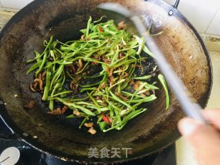青椒炒羊肉的做法步骤：10