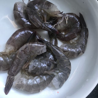 油豆腐鲜虾香辣锅的做法步骤：7