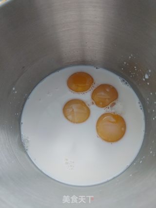 燕麦戚风蛋糕的做法步骤：5