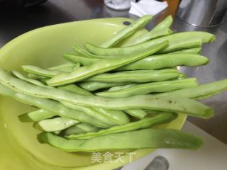榄菜豆角的做法步骤：1
