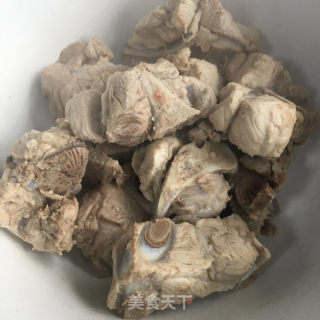 菌菇排骨汤的做法步骤：4