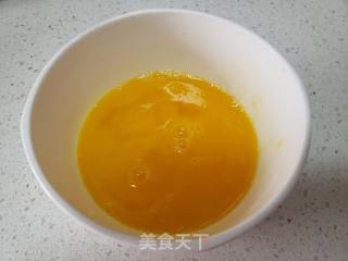 绿豆芽鸡蛋炒红薯饸烙面的做法步骤：3