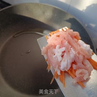 螺丝椒肉丝炒白玉菇的做法步骤：7