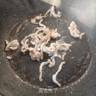 肉丝木耳炒蒜苔的做法步骤：7