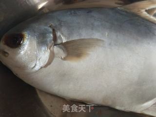 红烧鱼的做法步骤：1