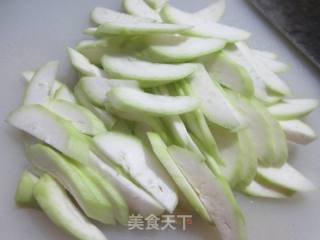虾皮炒夜开花的做法步骤：3