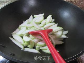 虾皮炒夜开花的做法步骤：4
