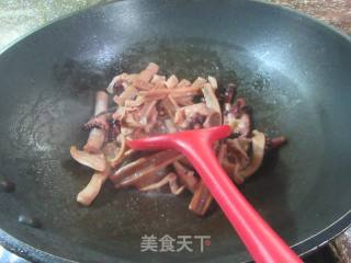 茭白鱿鱼鲞炒西兰花的做法步骤：8