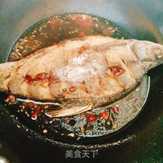 红烧鳊鱼的做法步骤：8