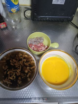 打卤面的做法步骤：2