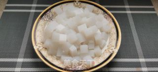 蒜蓉豆豉炒凉粉的做法步骤：1