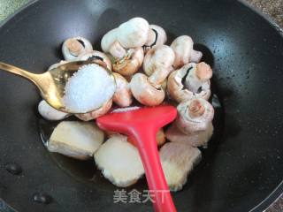 蘑菇烧素鸡的做法步骤：8