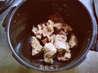 山药排骨汤的做法步骤：2