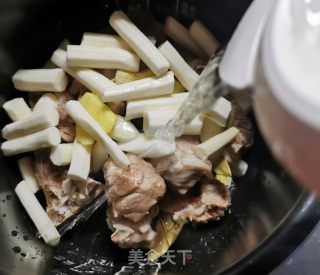 山药排骨汤的做法步骤：6