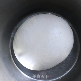番茄鸡蛋拌手擀面的做法步骤：1