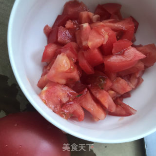 番茄鸡蛋拌手擀面的做法步骤：3